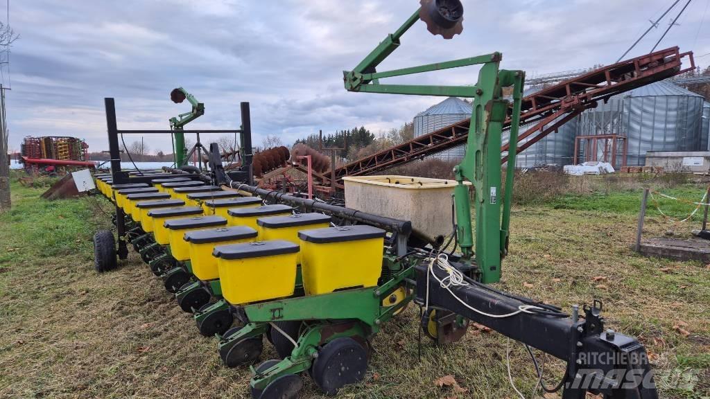 John Deere 1760 種植器