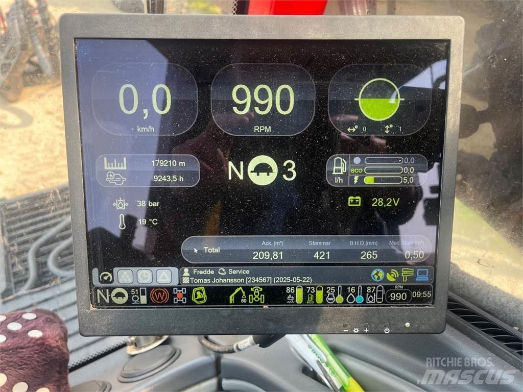 Komatsu 951 收穫機
