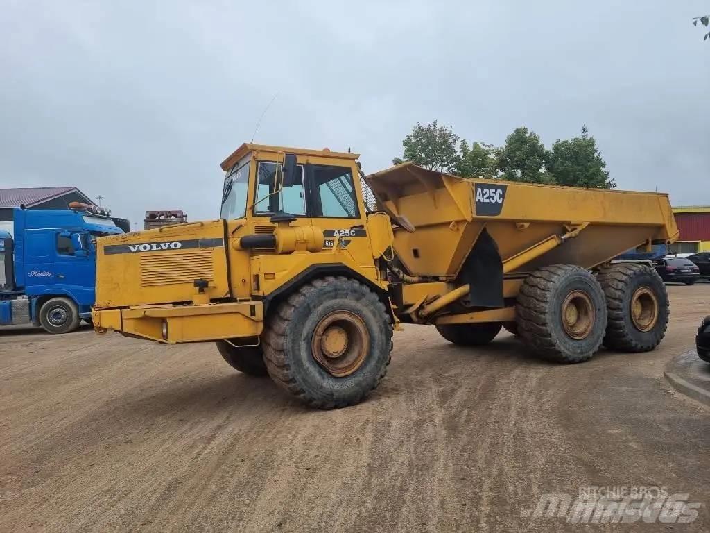 Volvo A 25 C 6X6 鉸接式起吊車