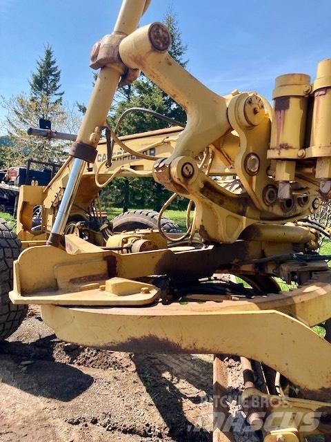 CAT 140 G 平土機