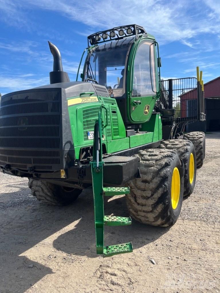 John Deere 1510G 集運機
