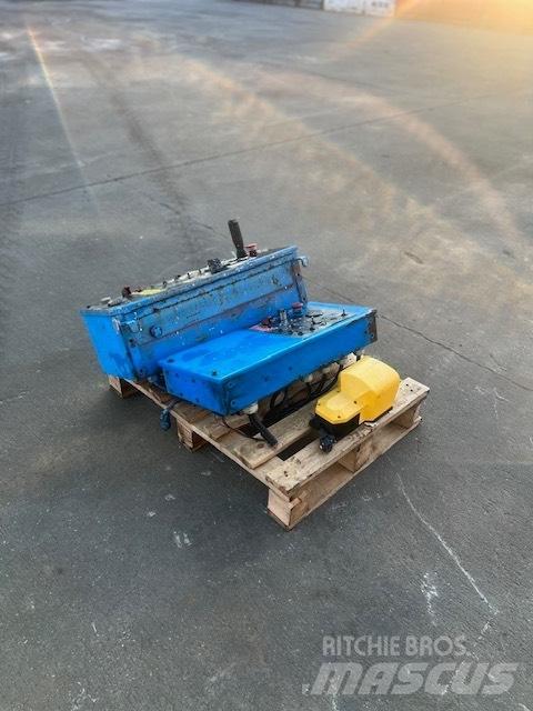 Genie CONTROL PANEL 曲臂高空作業車