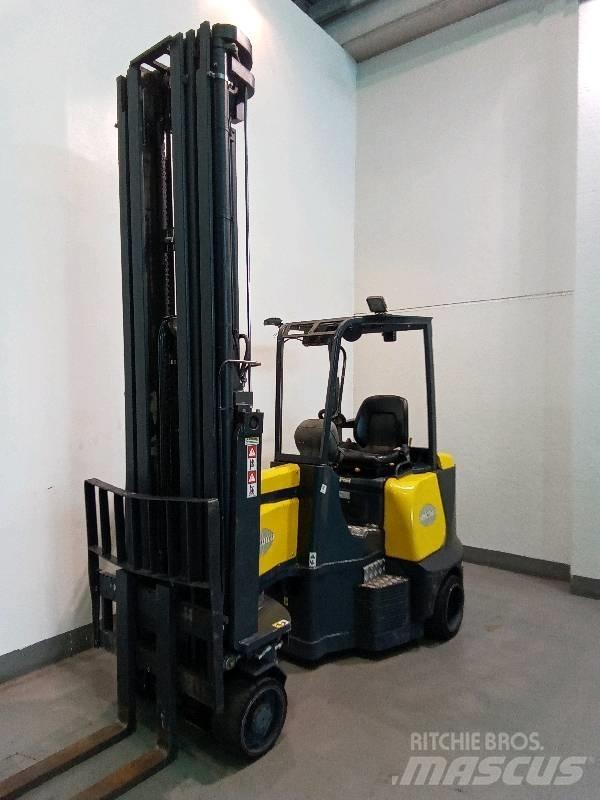 Aisle-Master 20 WHE 電動堆高機
