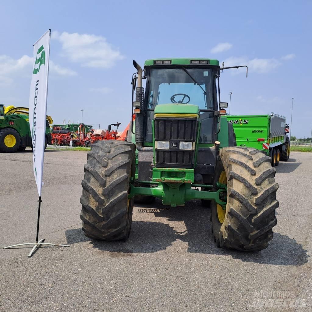 John Deere 7800 曳引機