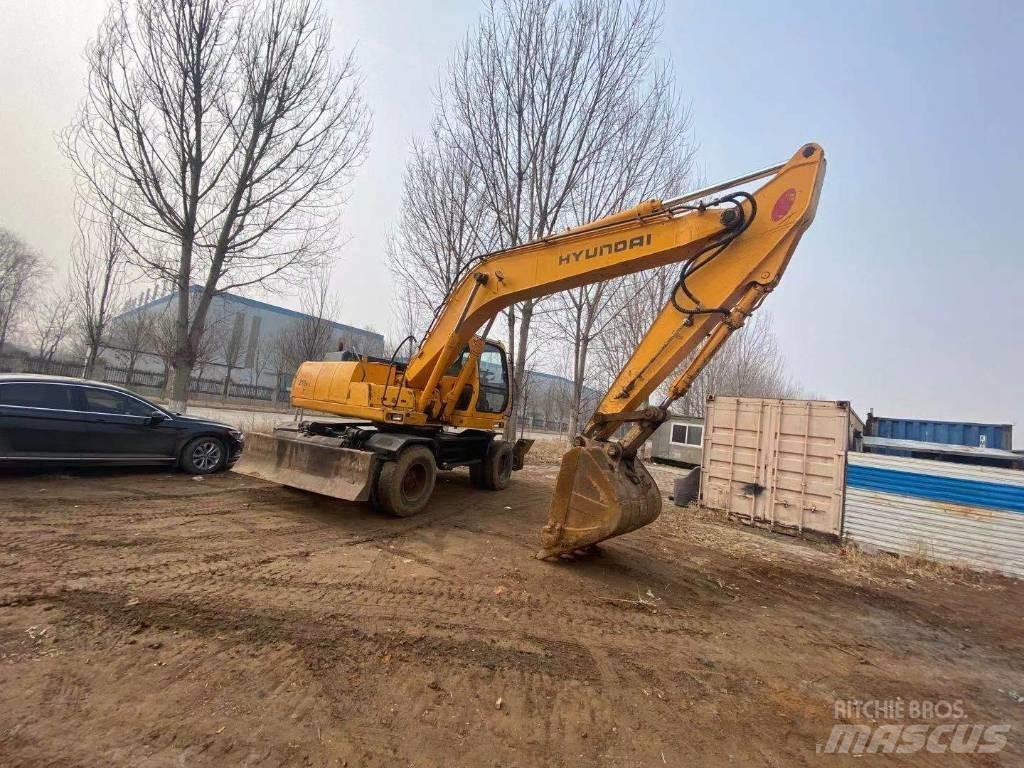 Hyundai R210WD 旋轉式挖土機/掘鑿機/挖掘機