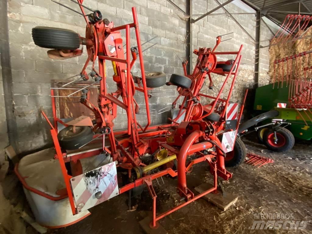 Kuhn Gf7601MH 耙與翻草機