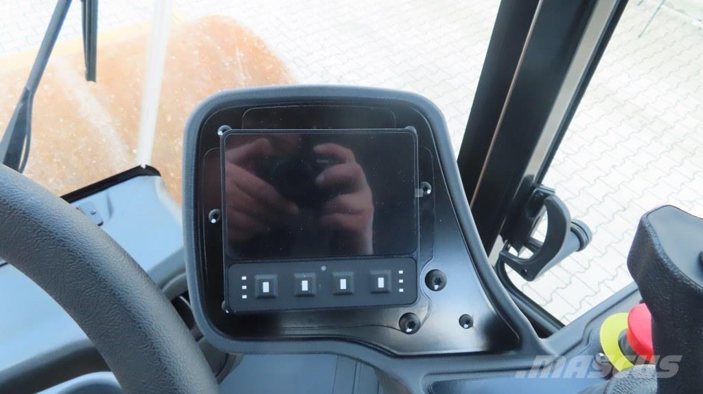 CAT CS13 單輪滾壓機