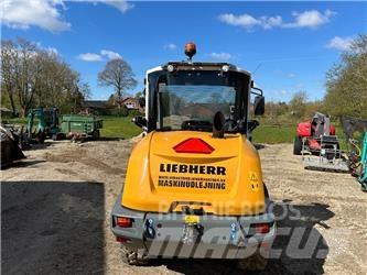 Liebherr L 504 小型裝載機