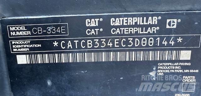 CAT CB 334 E XW 雙輪滾壓機
