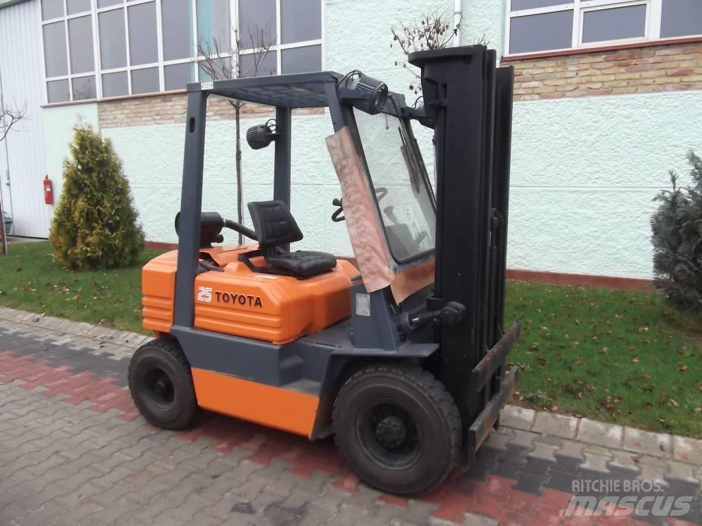 Toyota 5 FD 20 柴油卡車