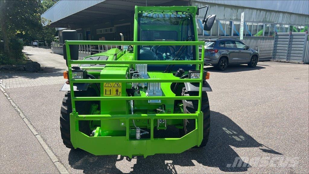 Merlo P 27.6 Plus 伸縮臂操作車