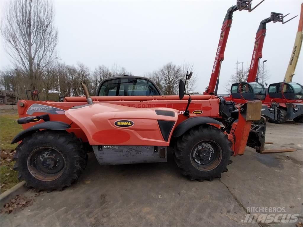 Manitou MT1440 伸縮臂操作車