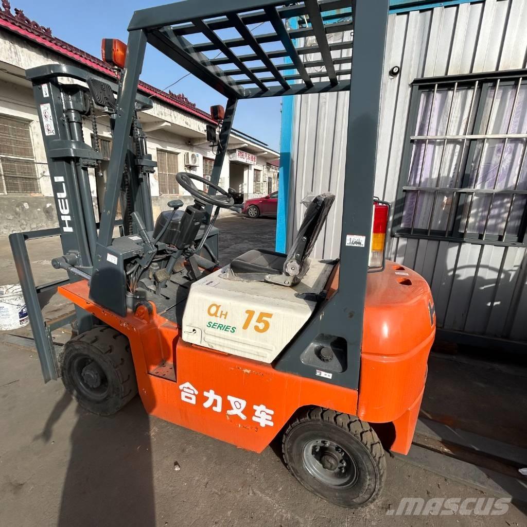  合力叉车 1t 柴油卡車