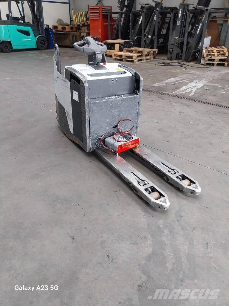 UniCarriers PLR200 平台型低架升降機