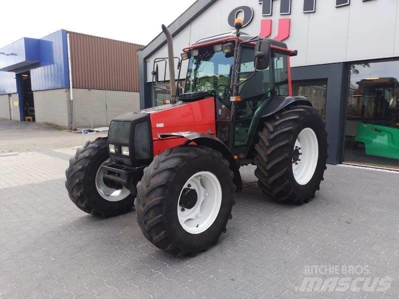 Valtra Valmet 900 曳引機