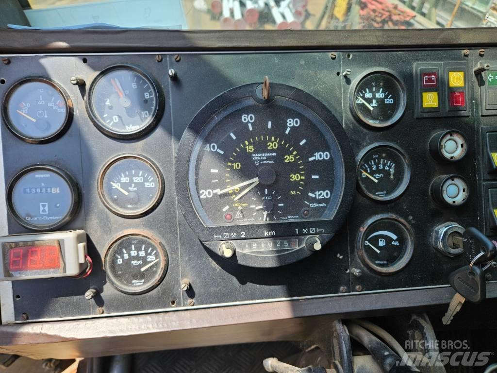Grove KMK5160 履帶式起重機