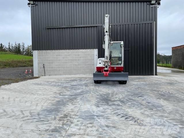 Takeuchi TB 250 小型挖土機/掘鑿機<7t(小型挖掘機)