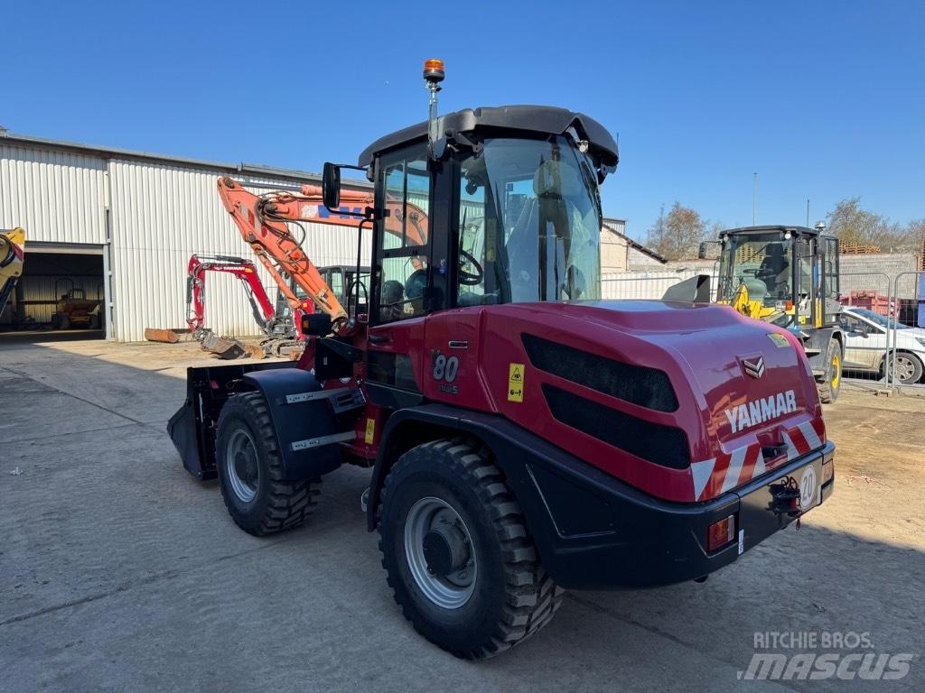 Yanmar V80 (02006) 輪胎式裝載機