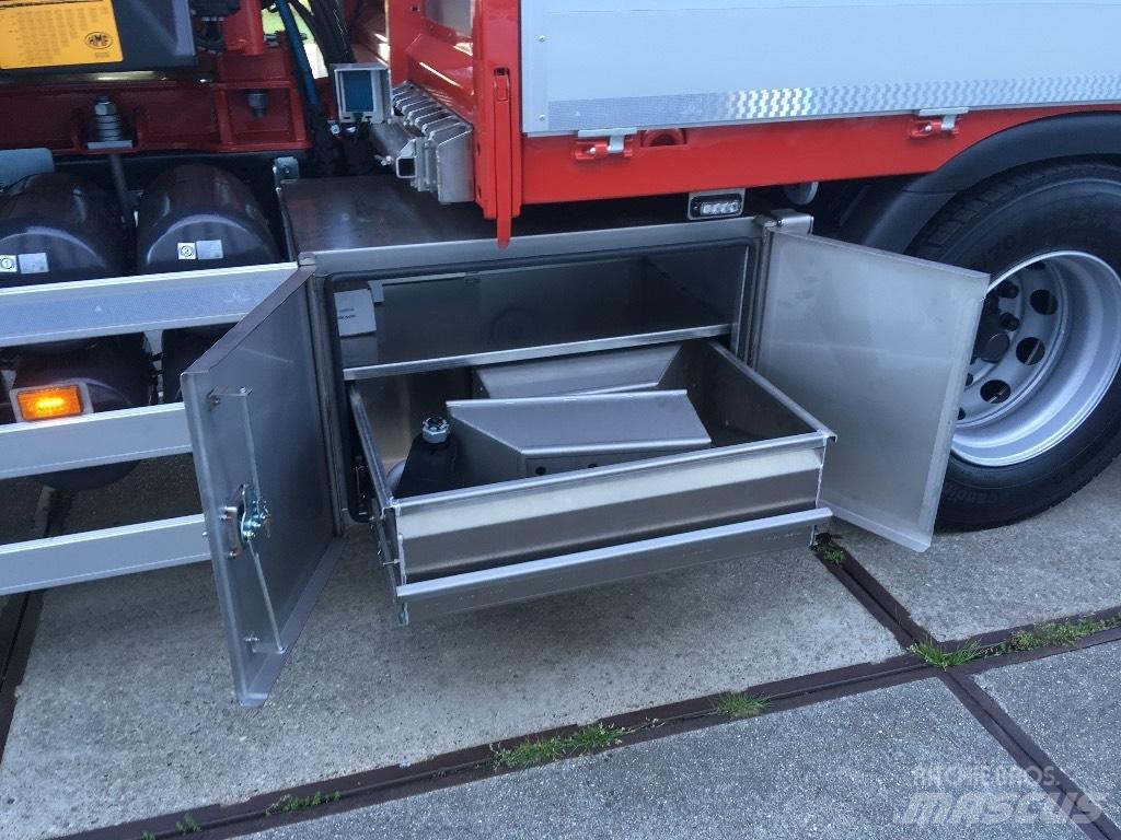 Scania R 560 起重機卡車