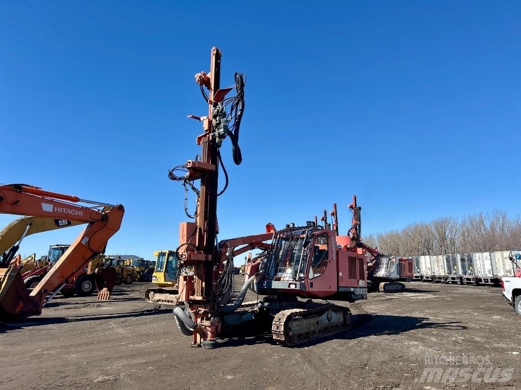 Sandvik DX 800 鑽孔機