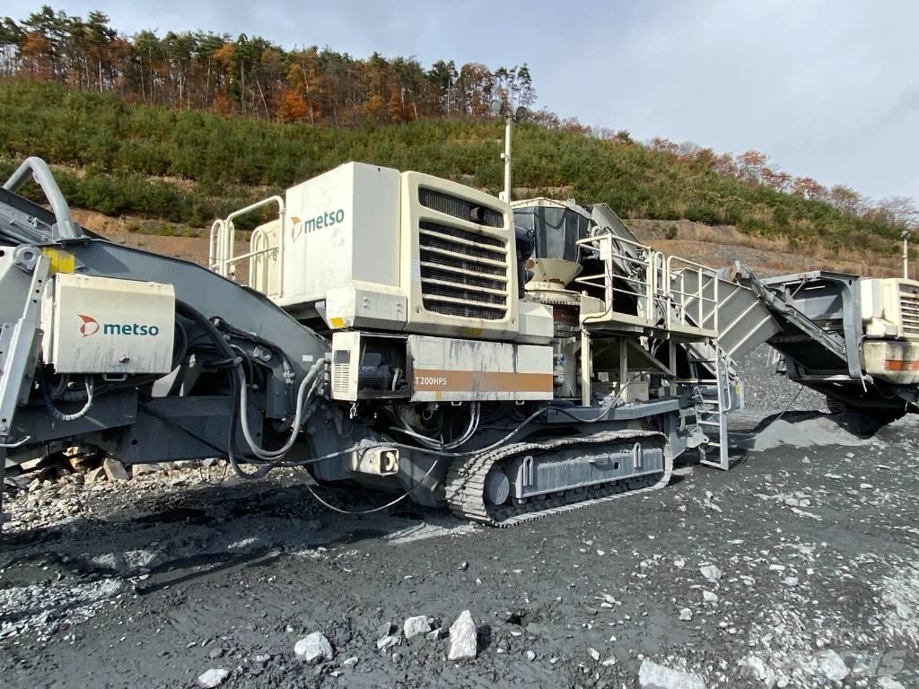 Metso LT 200 HP S 移動式壓碎機