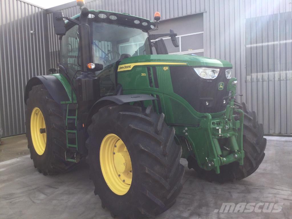 John Deere 6R250 曳引機