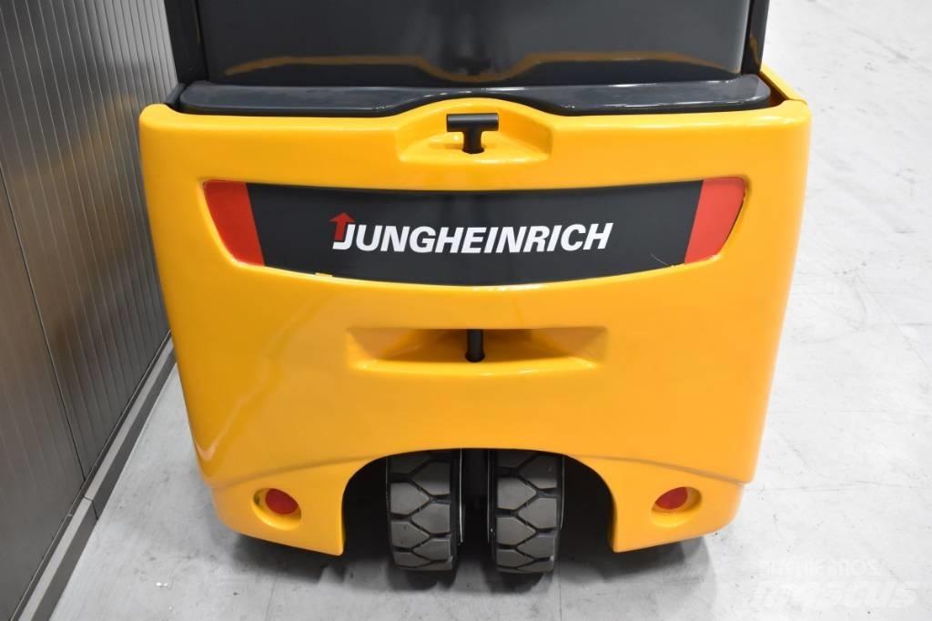 Jungheinrich EFG 220 電動堆高機