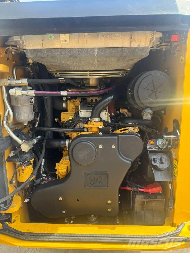 CAT 299 D3 滑移轉向裝載機