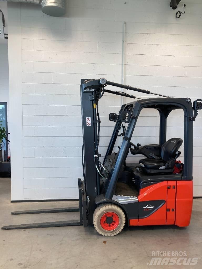 Linde E12/386 電動堆高機