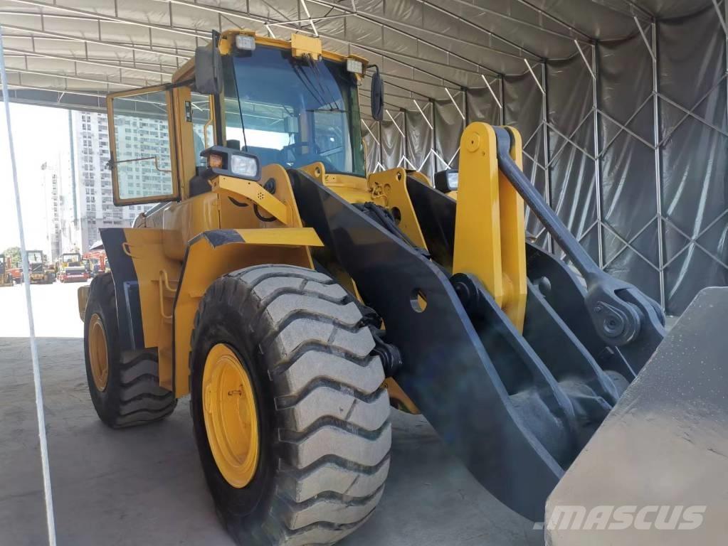 Volvo L 120 E 輪胎式裝載機