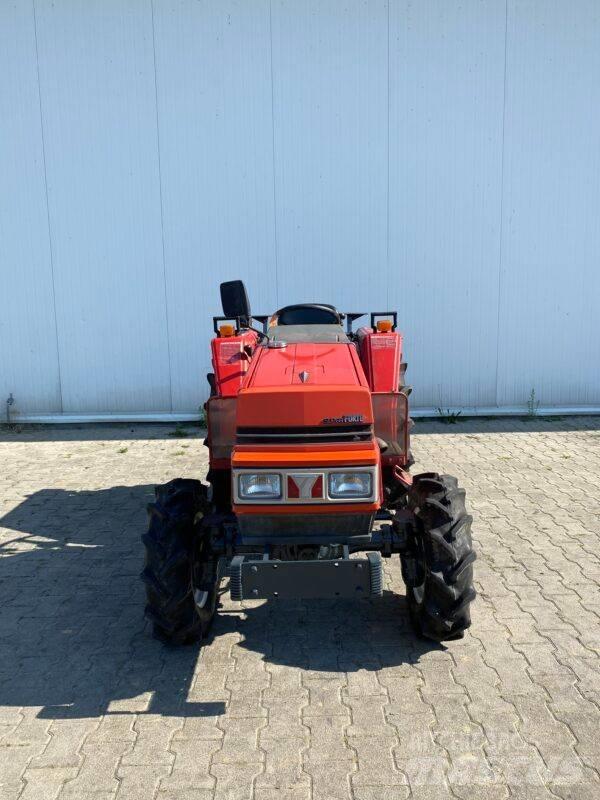 Yanmar F235D 小型曳引機