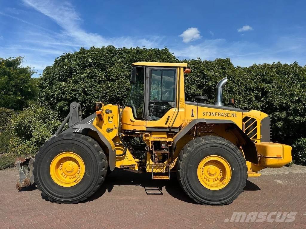 Volvo L120 F 輪胎式裝載機