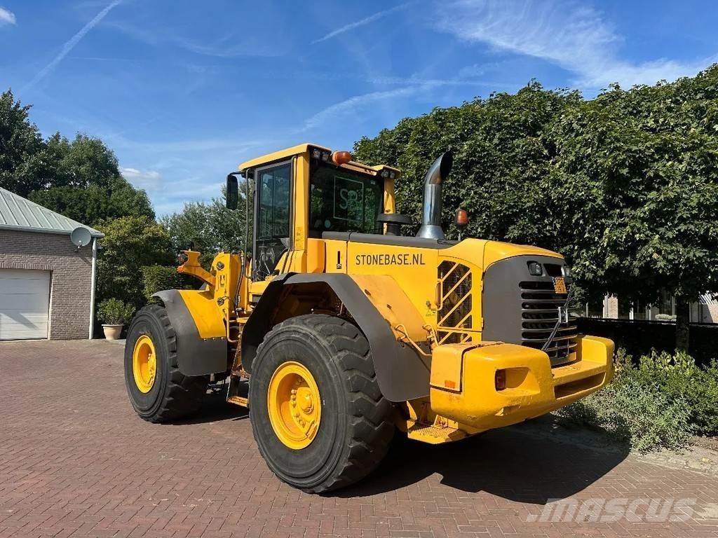 Volvo L120 F 輪胎式裝載機