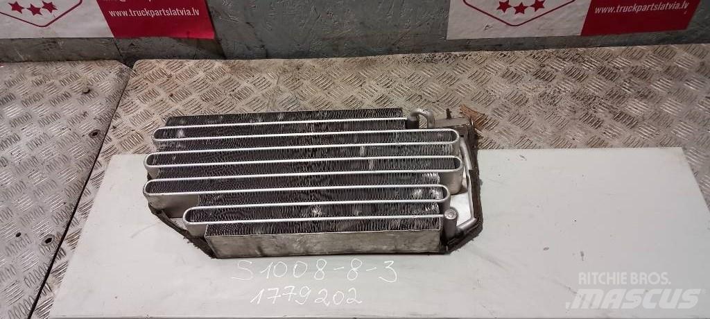 Scania R 440.    1779202 散熱器/水箱