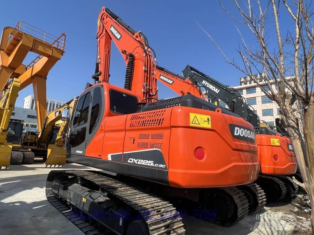 Doosan DX225 履帶式 挖土機/掘鑿機/挖掘機