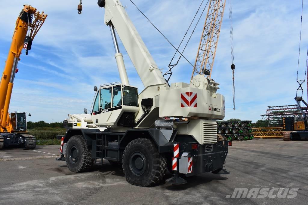 Terex A 600 越野起重機