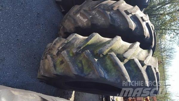  Pneus 16.9R34 輪胎、車輪和輪圈