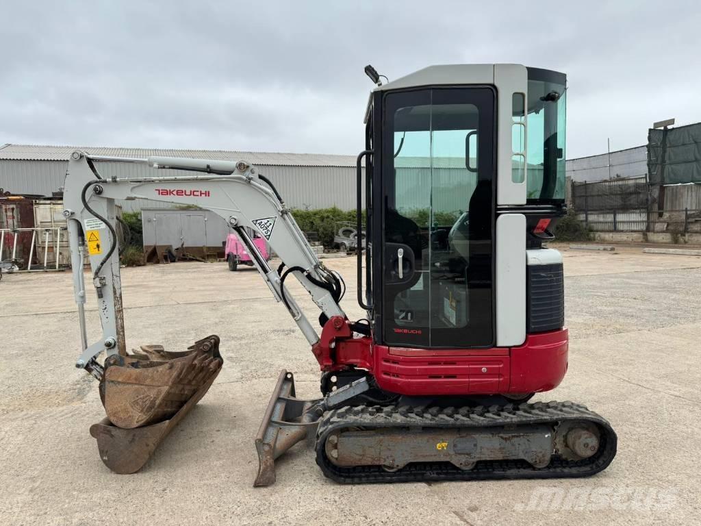 Takeuchi TB 23 R 小型挖土機/掘鑿機<7t(小型挖掘機)