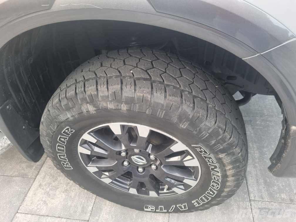 Nissan TITAN XD PRO 皮卡.傳統半斗卡車/側卸板
