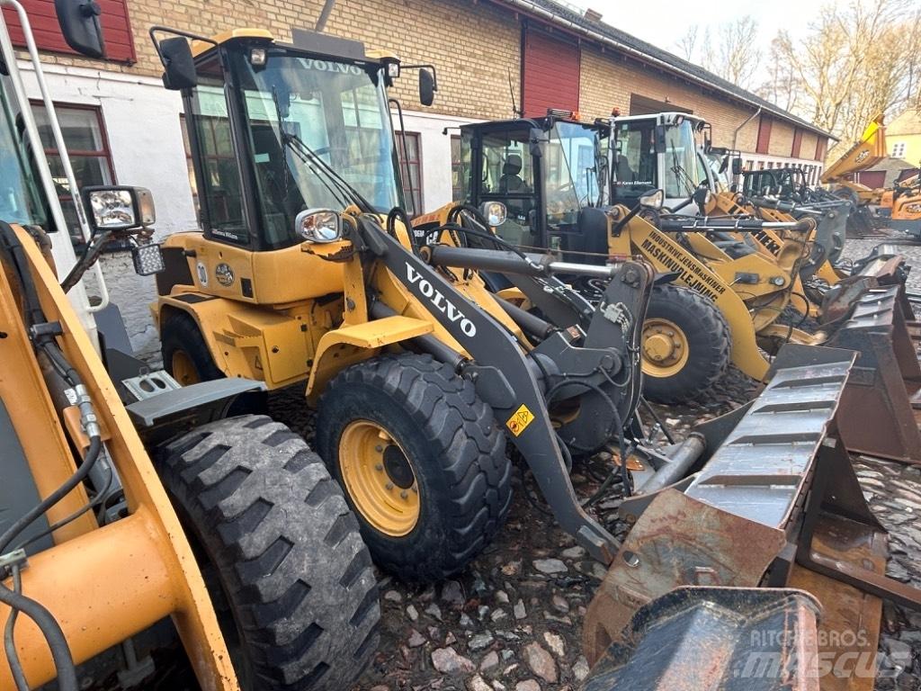 Volvo L 30 G 輪胎式裝載機