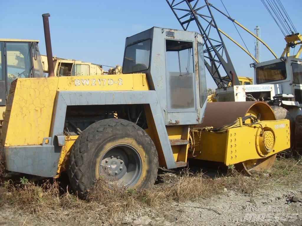 Bomag 217 D 單輪滾壓機