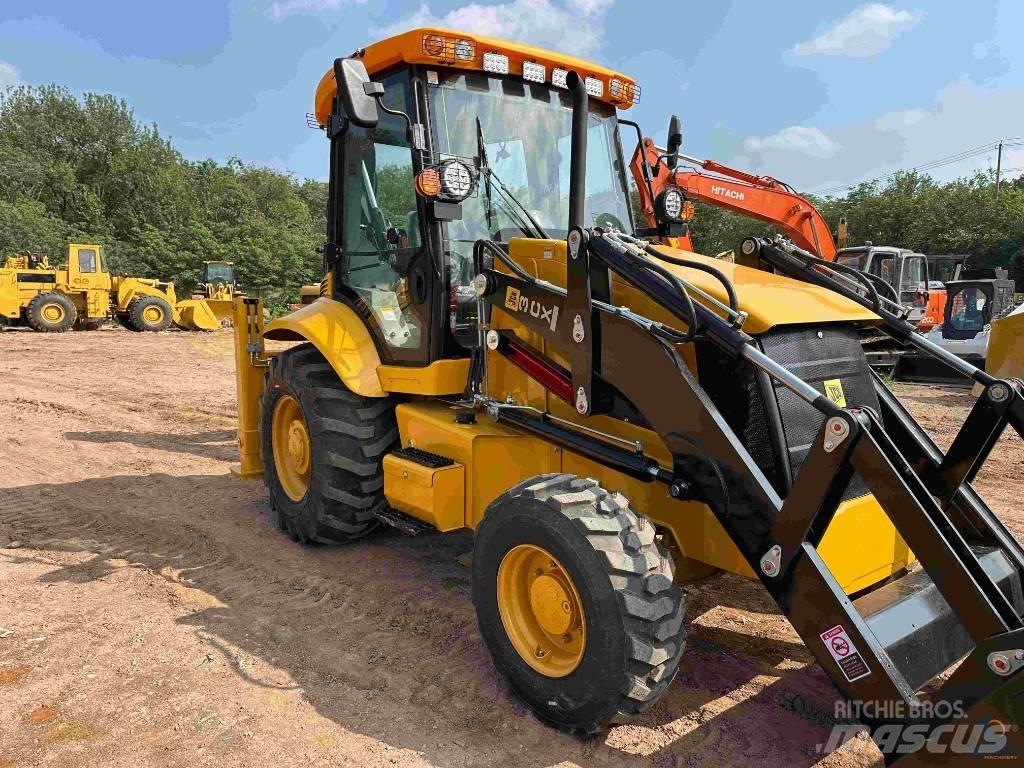 JCB 3CX 反鏟裝載機