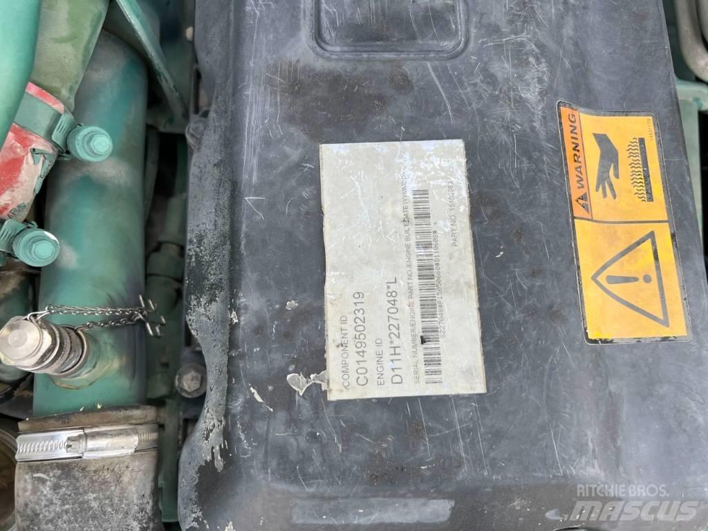 Volvo A25F 鉸接式起吊車