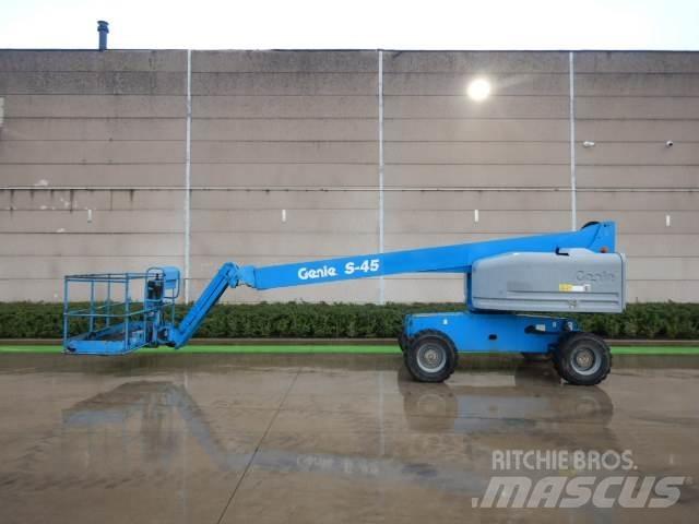 Genie S45 伸縮臂高空作業車