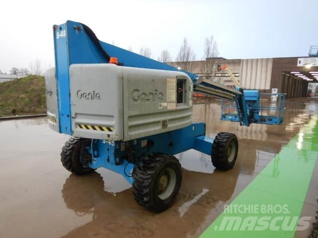 Genie S45 伸縮臂高空作業車