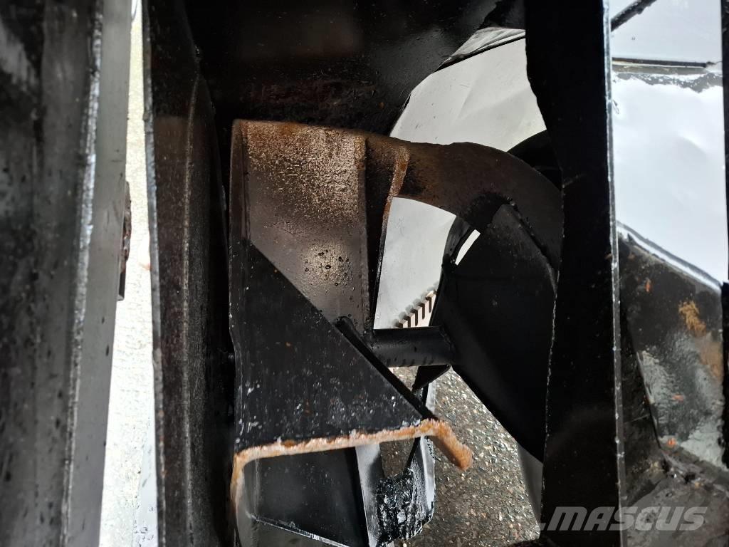 Leppä 260 掃雪機