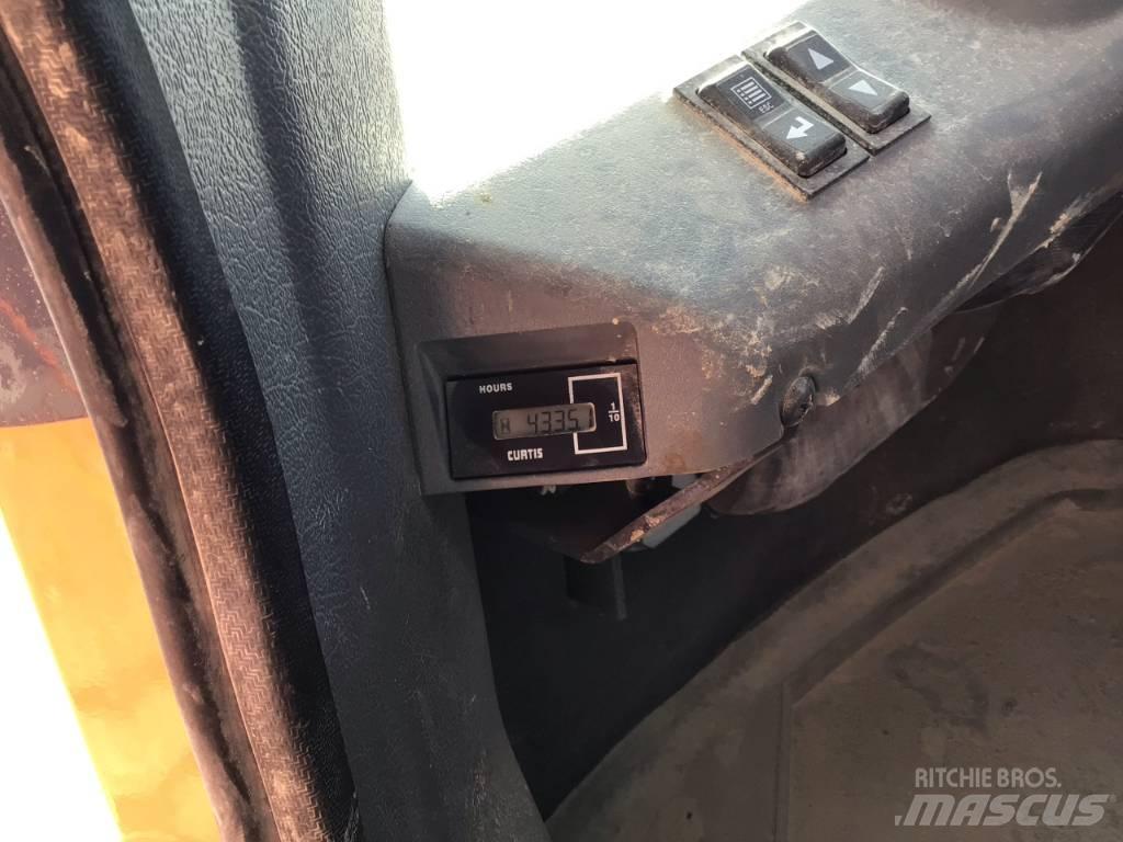 Doosan DL 420 輪胎式裝載機