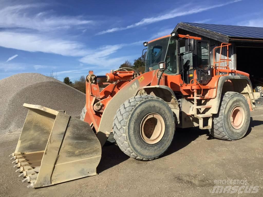 Doosan DL 420 輪胎式裝載機