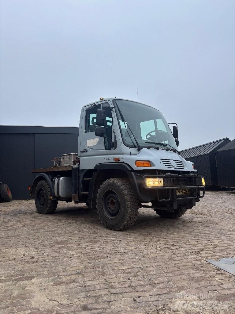Unimog U300 多用途機械