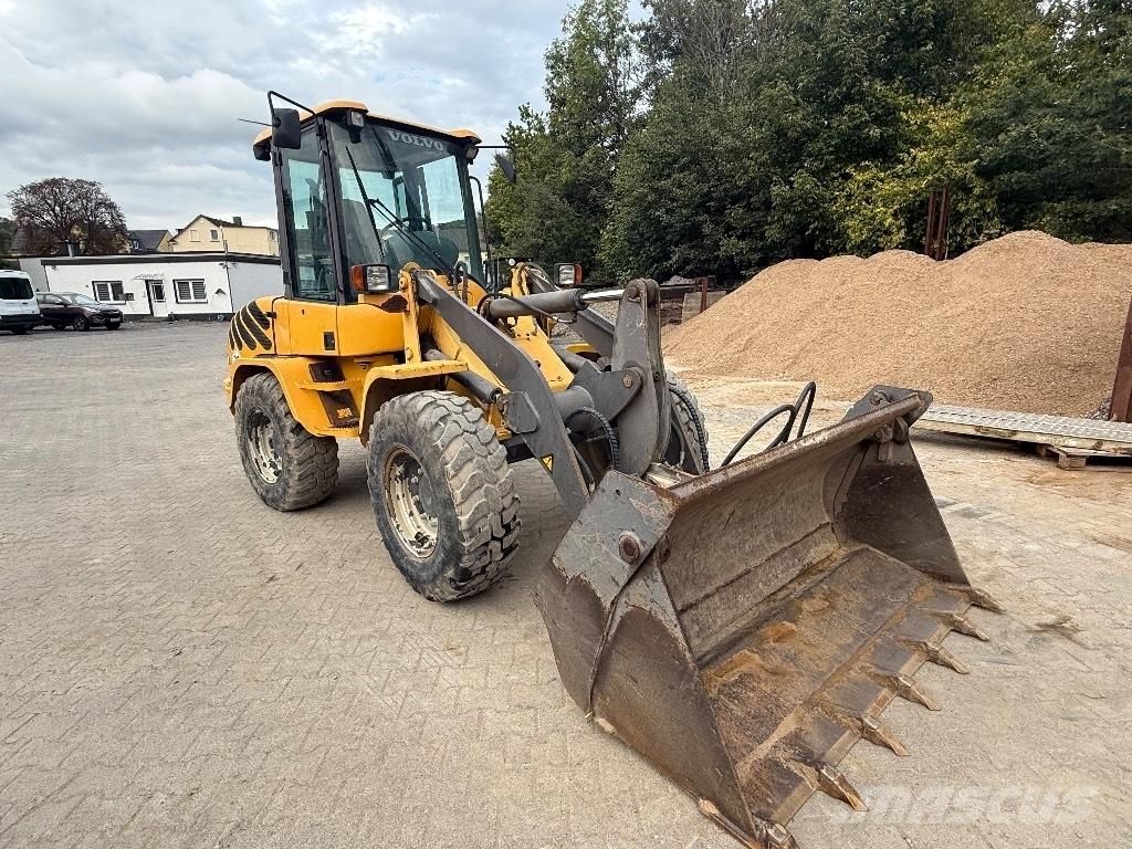 Volvo L 30 B Pro 輪胎式裝載機